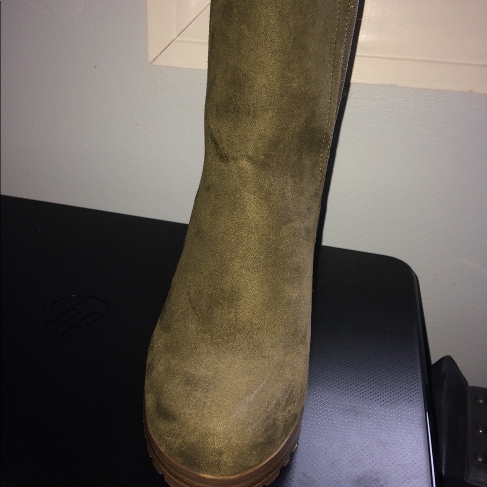Camo chunky heeled bootie